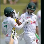 পাকিস্তানকে দেখেশুনে খেলছেন শান্ত-মুমিনুল